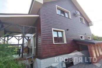 Металлсайдинг Евробрус Cherry Wood,Металлочерепица Хайстеп Стальной Бархат 8019,Фасадная панель Деке Стерн Новахо